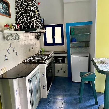 Holiday Eolo Apartment Lipari (Isola Lipari)